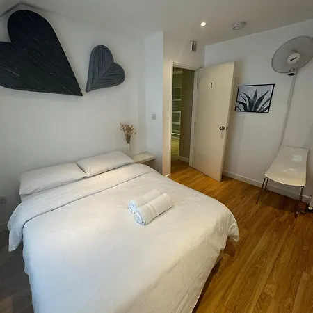 Sleep 8 In The Heart Of Central London Hy4 Exterior photo