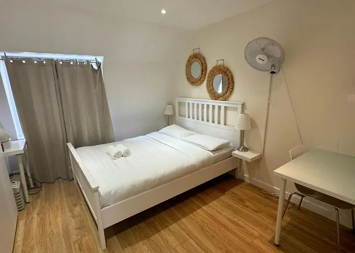 Sleep 8 In The Heart Of Central London Hy4